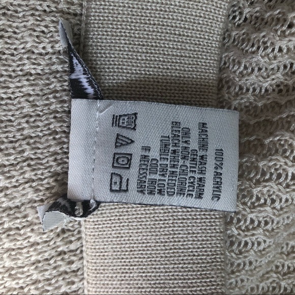 American Rag long sleeves nice design size Medium gray color - Picture 6 of 8